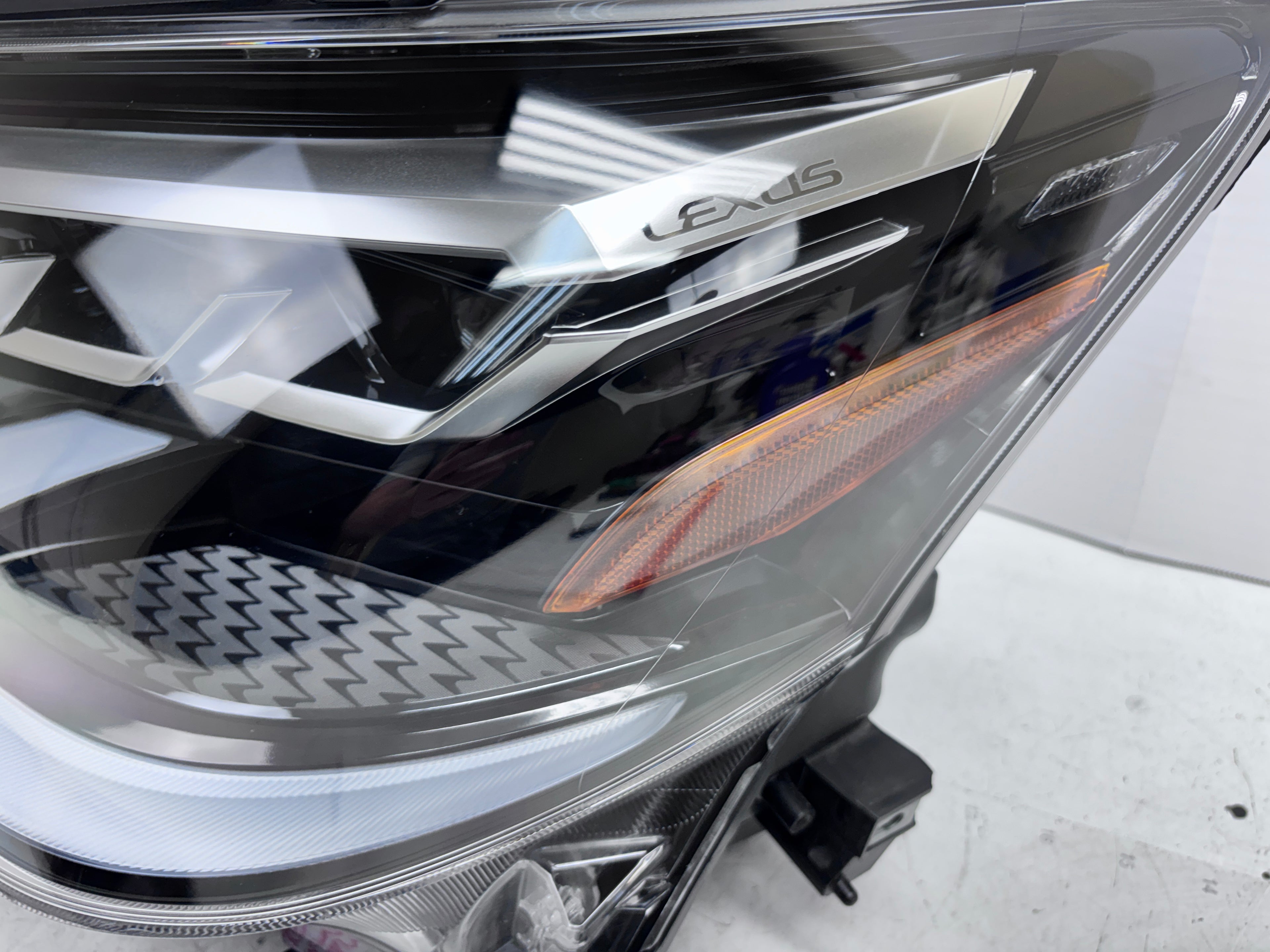 2020-2023 Lexus GX460 LED front left oem factory headlight 81185-60p70