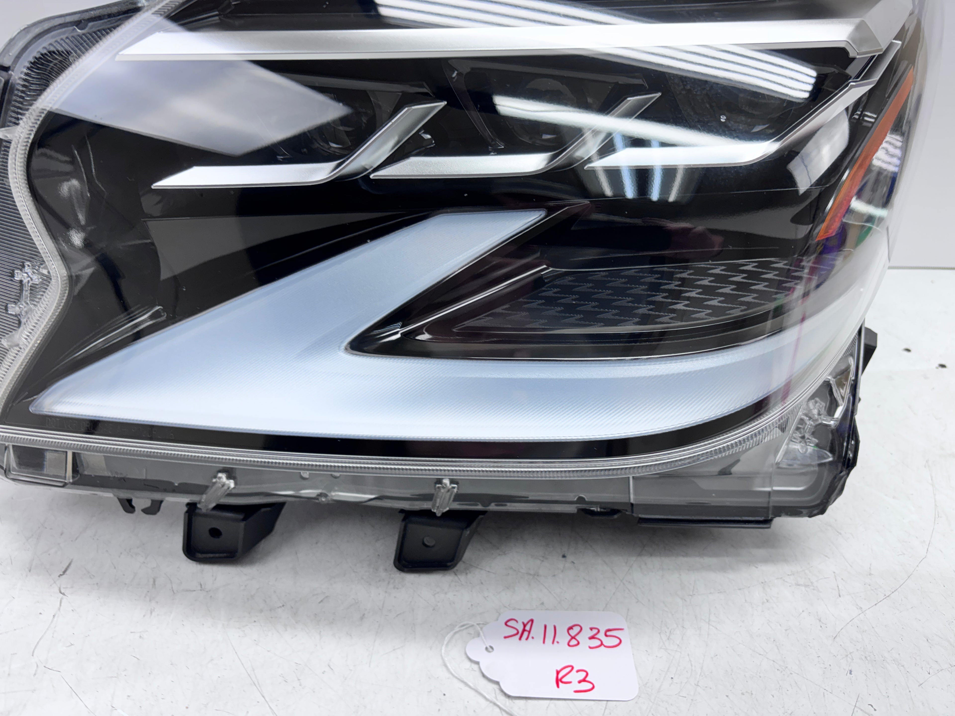 2020-2023 Lexus GX460 LED front left oem factory headlight 81185-60p70