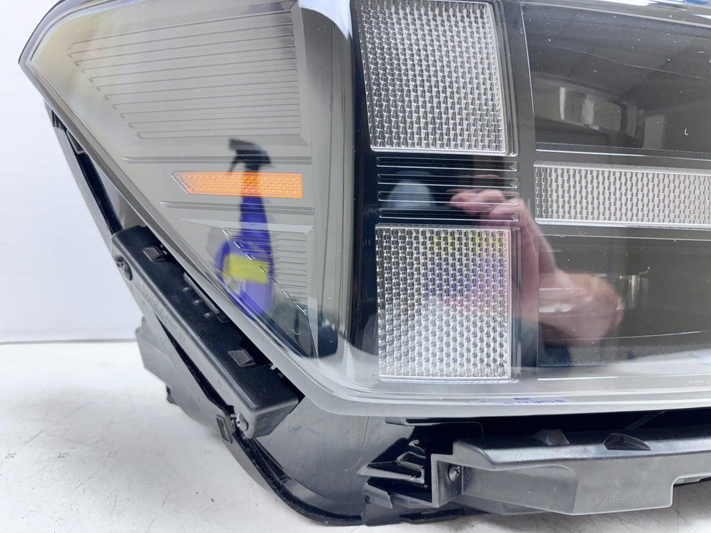 2024-2026 Hyundai Santa Fe LED front right OEM headlight factory 92102-R6100