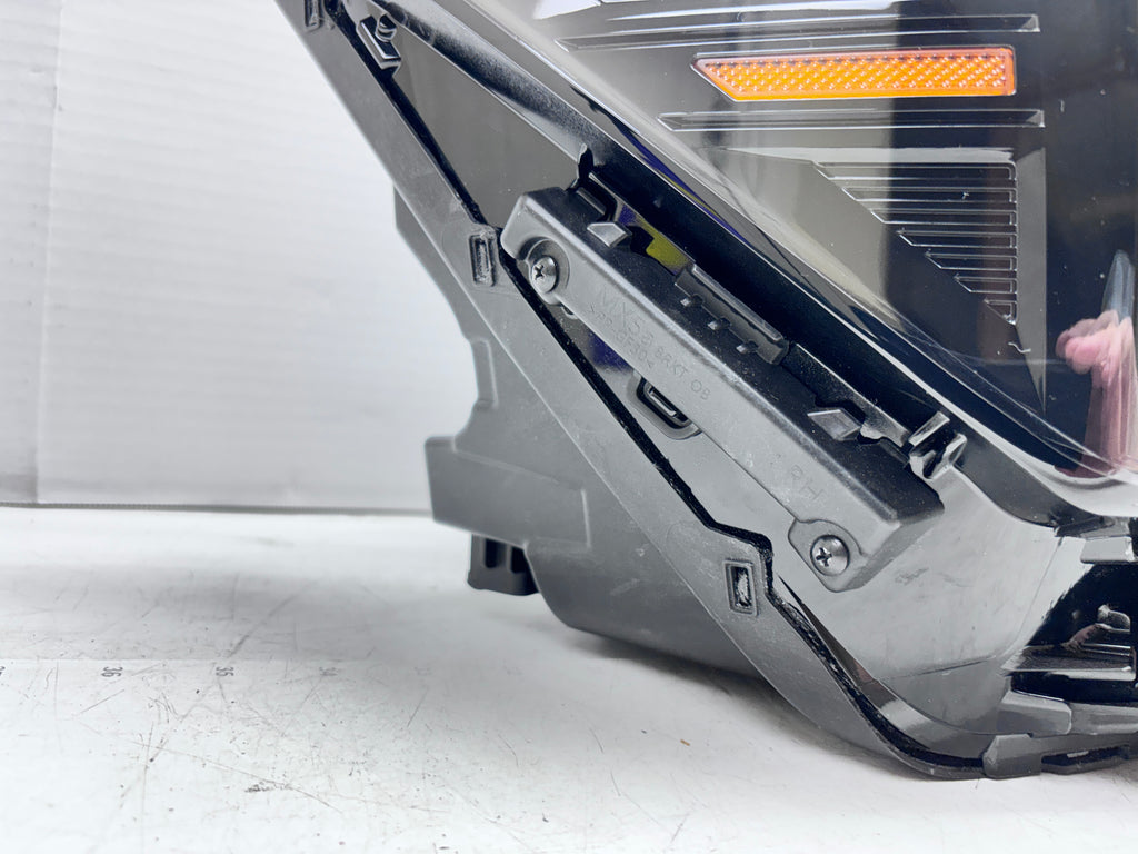 2024-2026 Hyundai Santa Fe LED front right OEM headlight factory 92102-R6100