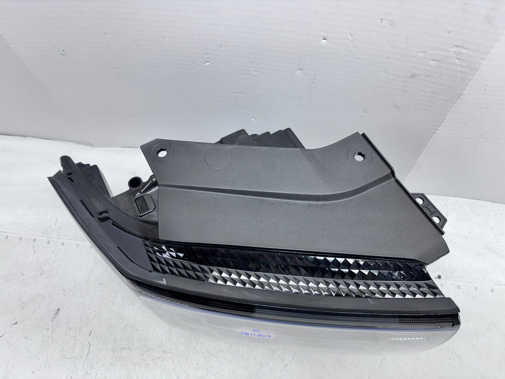 2024-2026 Hyundai Santa Fe LED front right OEM headlight factory 92102-R6100