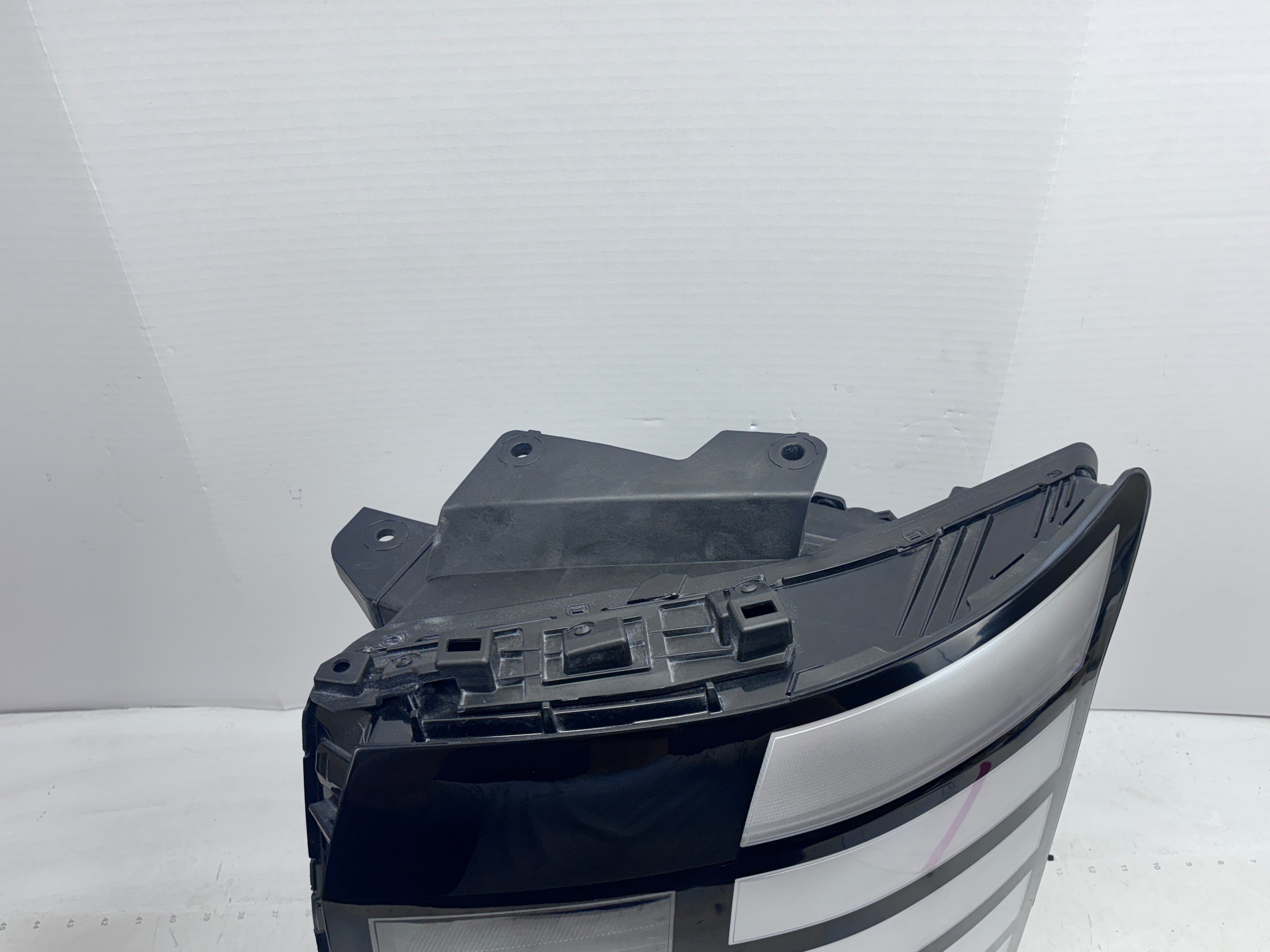 Nice 2026 2027 Hyundai Palisade LED front left OEM headlight 92101-P9200
