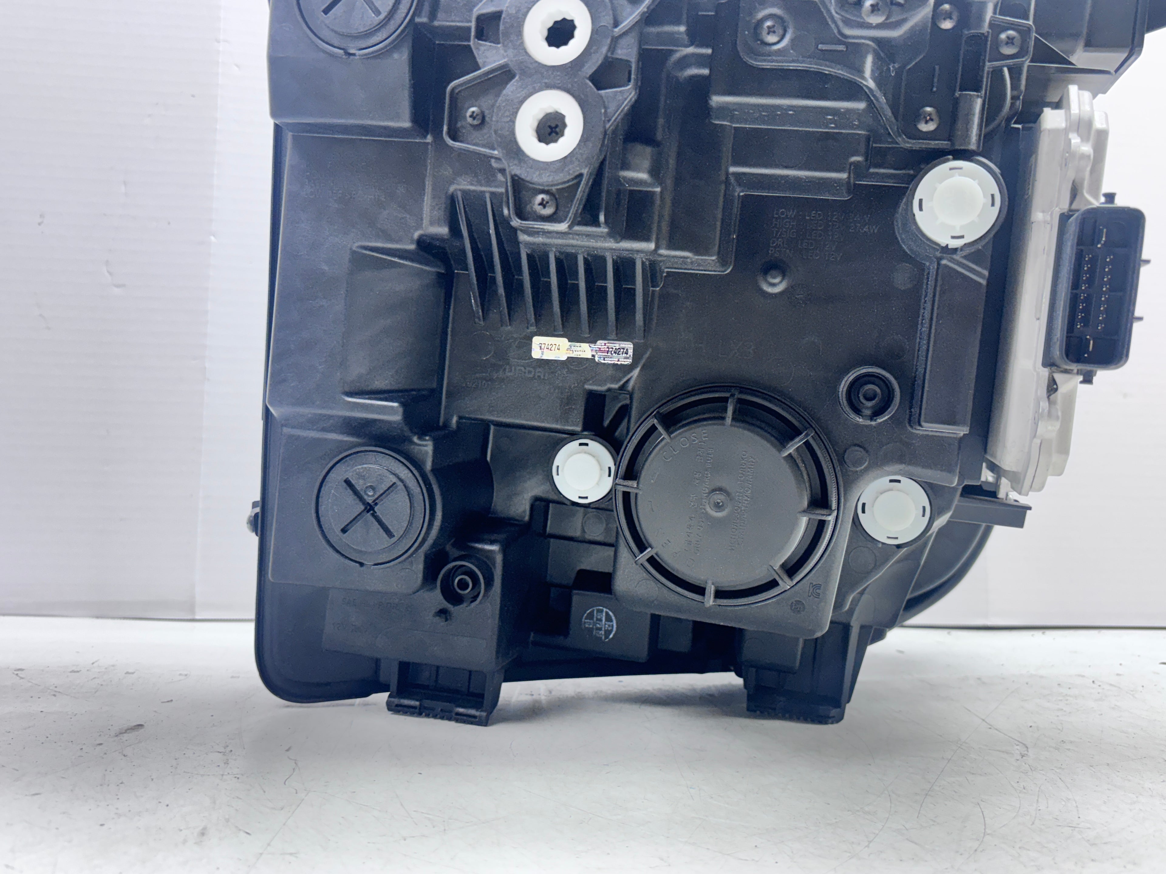 Nice 2026 2027 Hyundai Palisade LED front left OEM headlight 92101-P9200