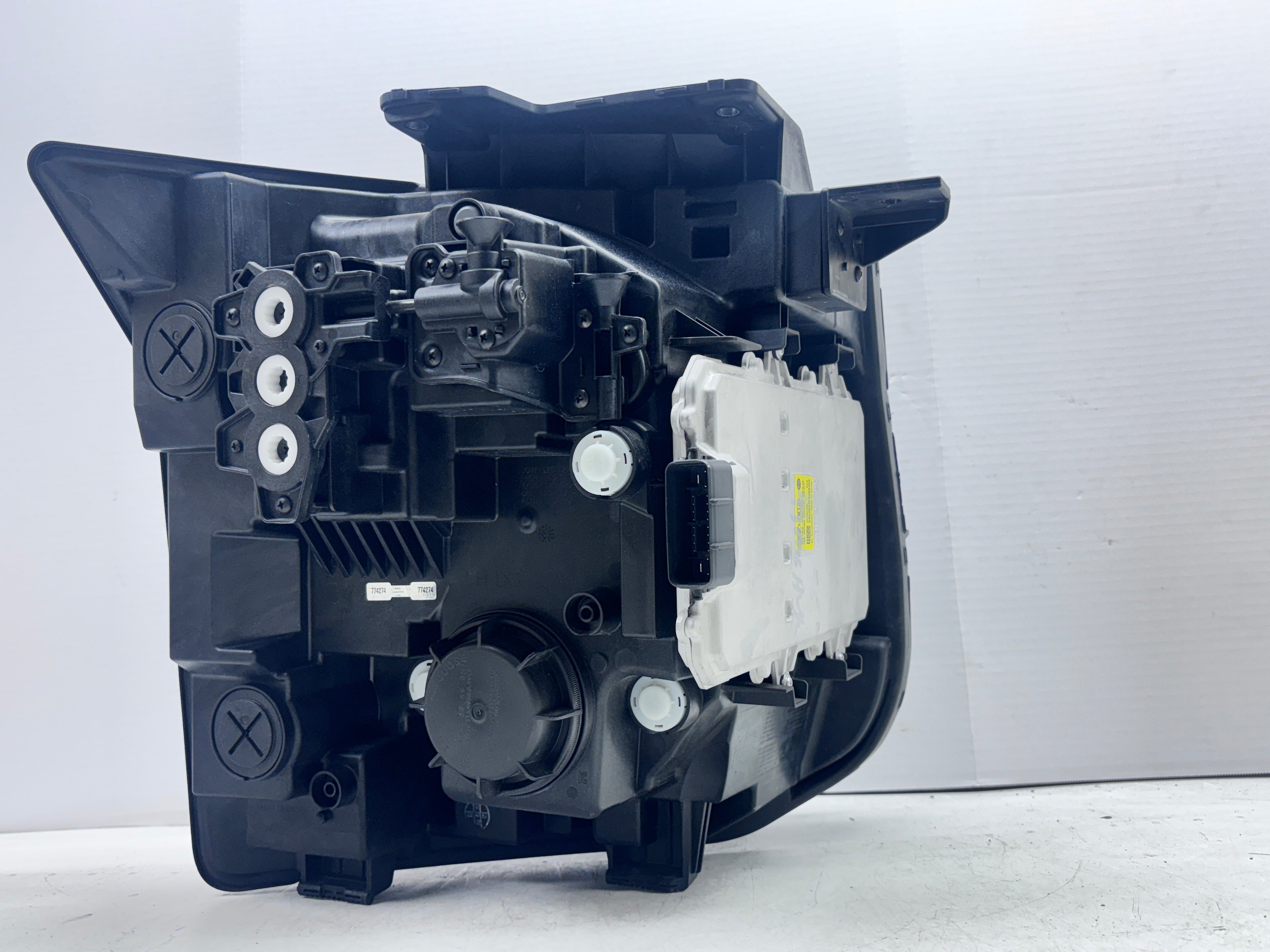 Nice 2026 2027 Hyundai Palisade LED front left OEM headlight 92101-P9200